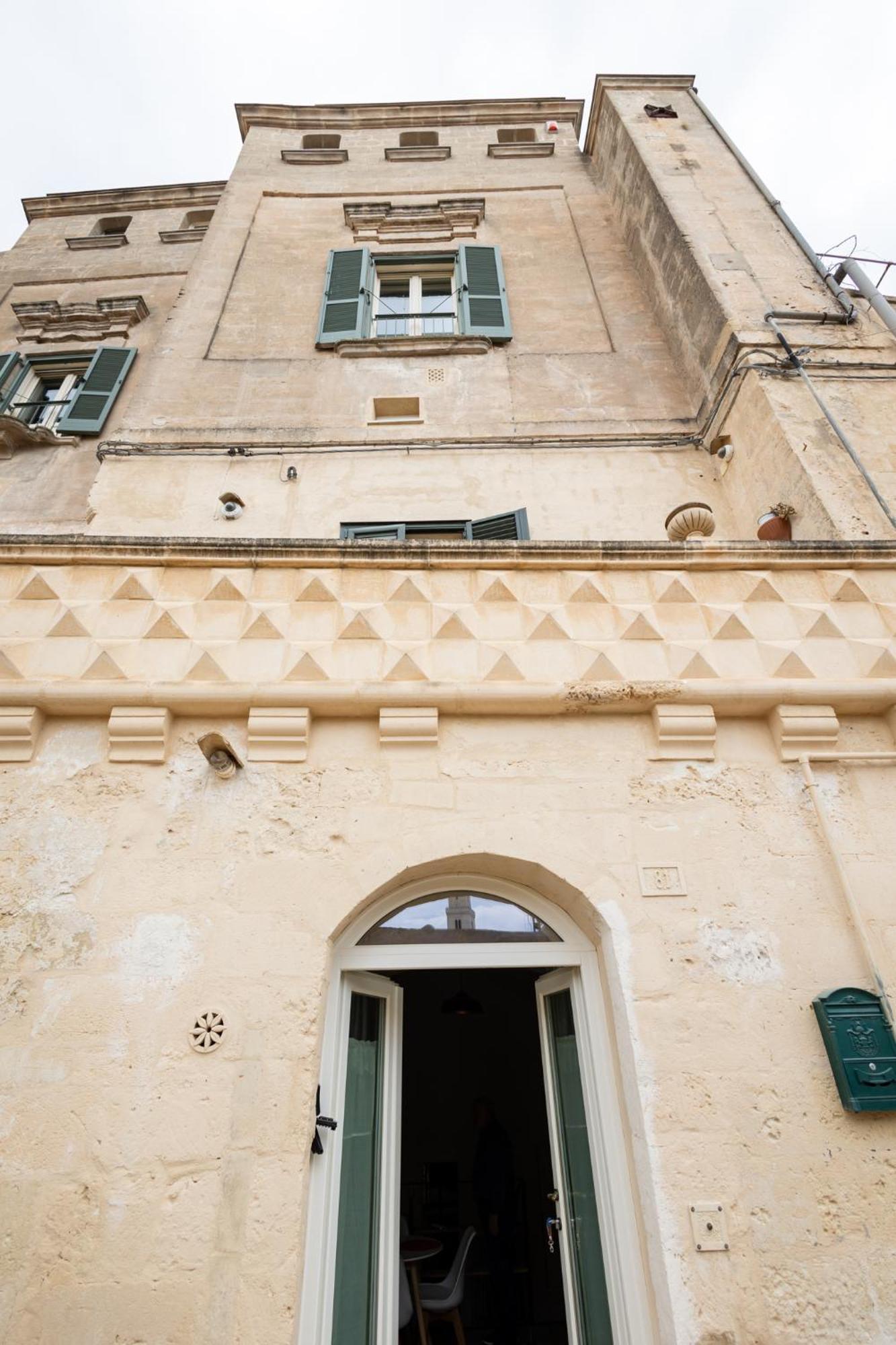 Antica Dimora Storica La Finestra Sul Campanile Villa Matera Exterior photo