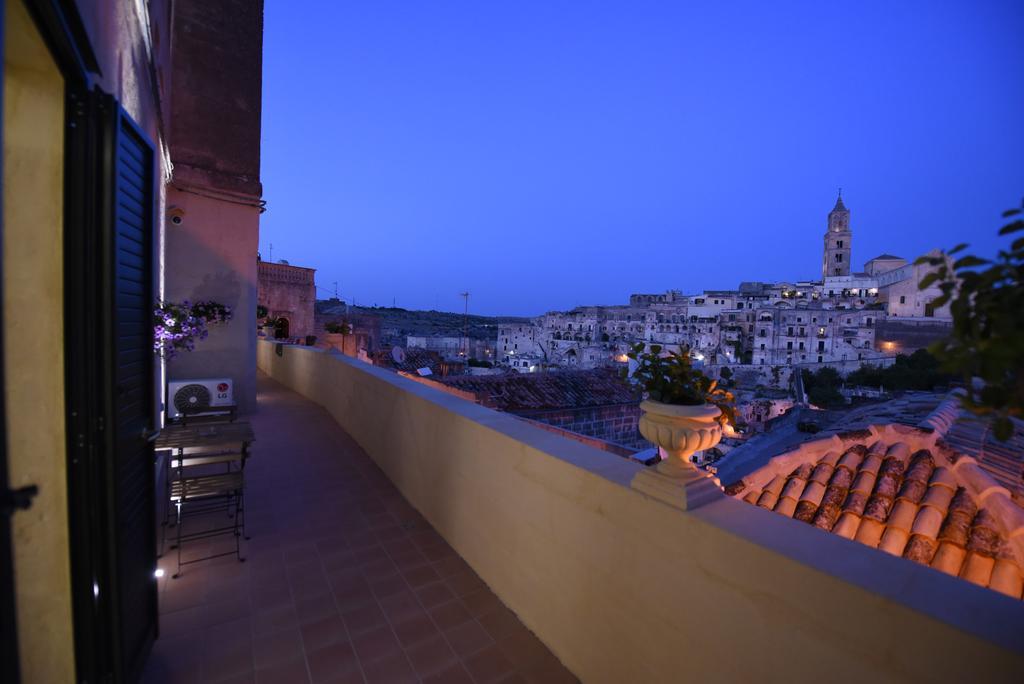 Antica Dimora Storica La Finestra Sul Campanile Villa Matera Exterior photo